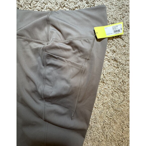 All In Motion Everyday Soft Style High-Rise 7/8 Leggings Pockets Taupe 4X NEW - Picture 6 of 10